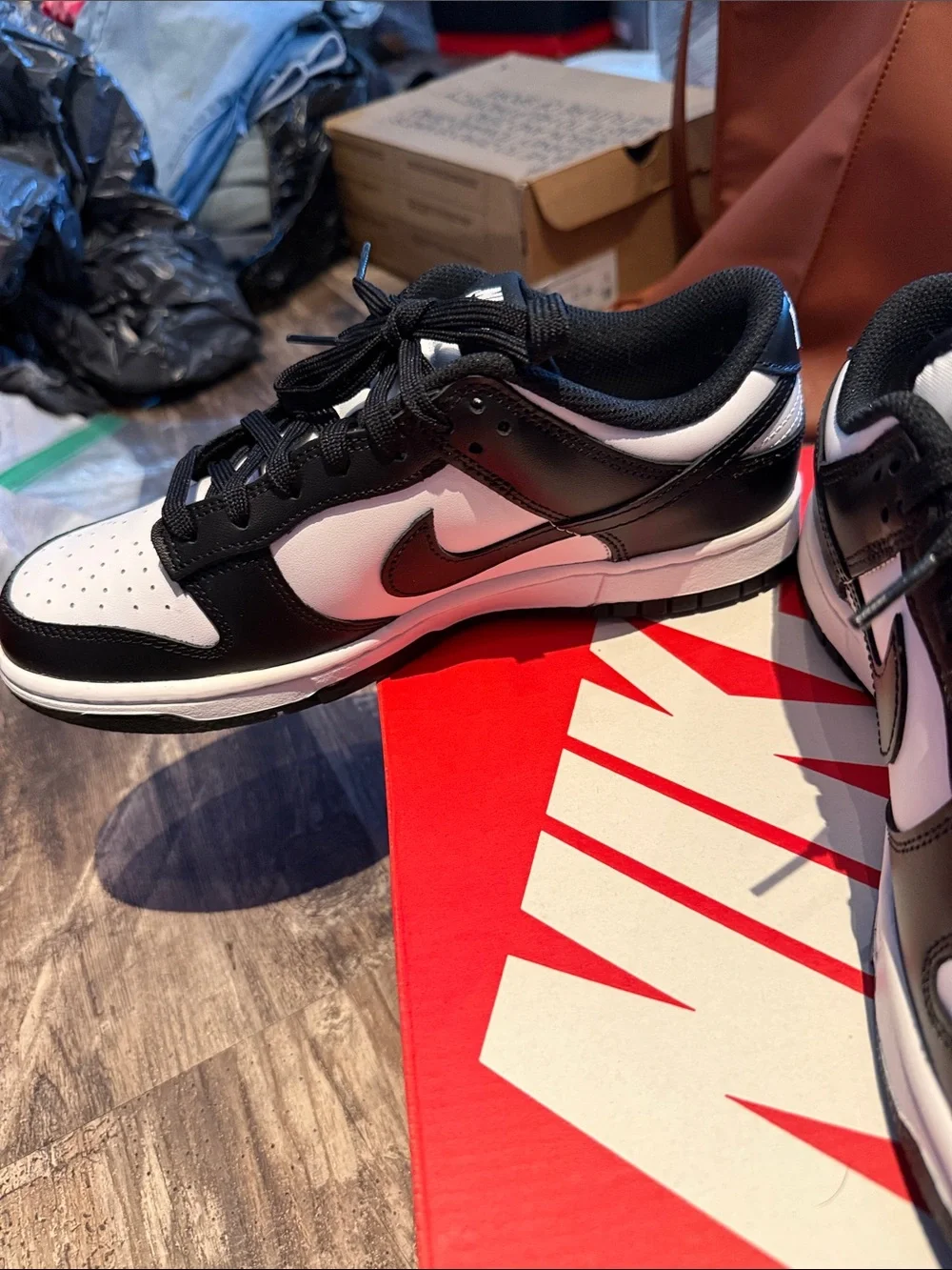 Nike Women’s Black and White Low-Top Sneakers - Classic Two-Tone